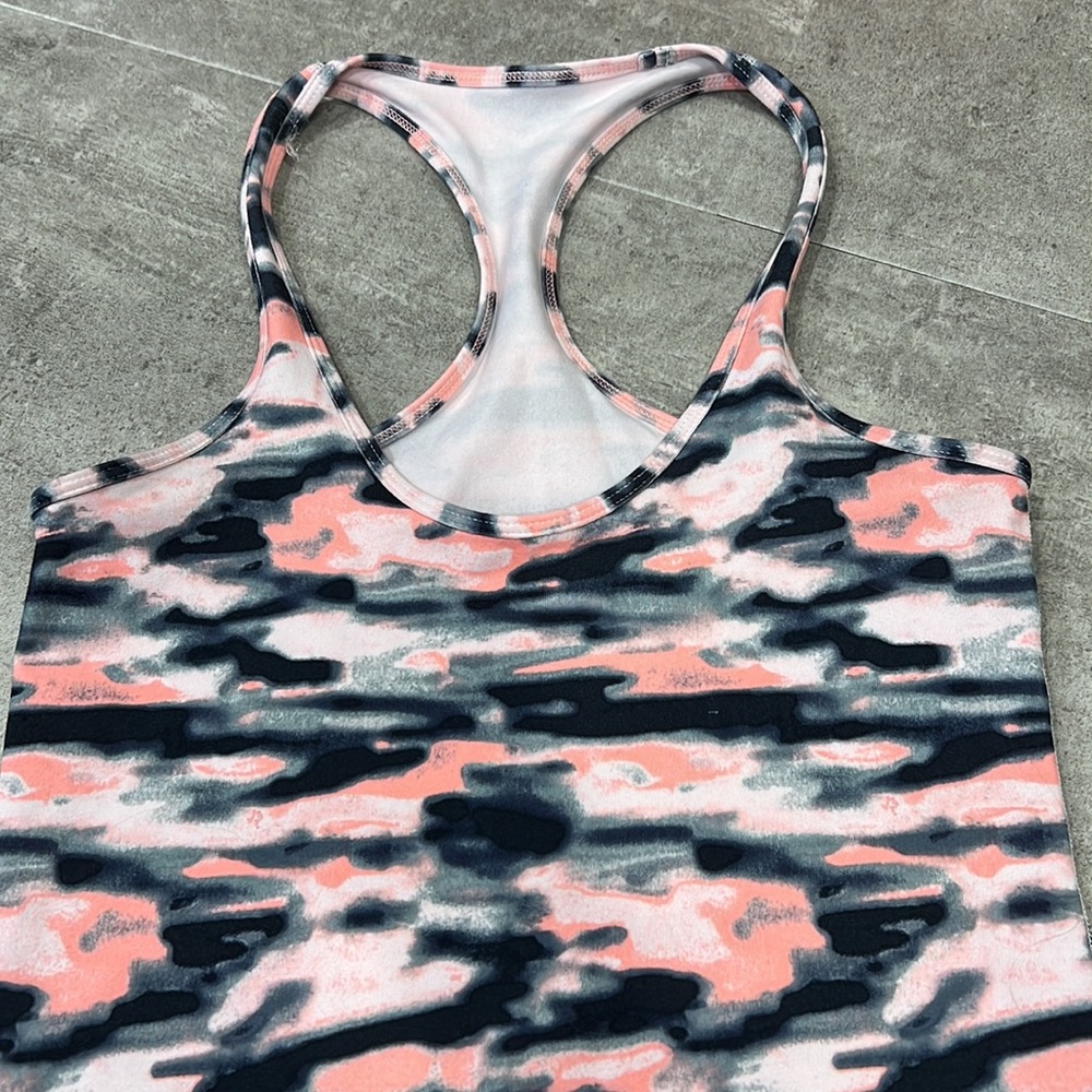 Lululemon Multicolor Tank - Picture 2 of 7
